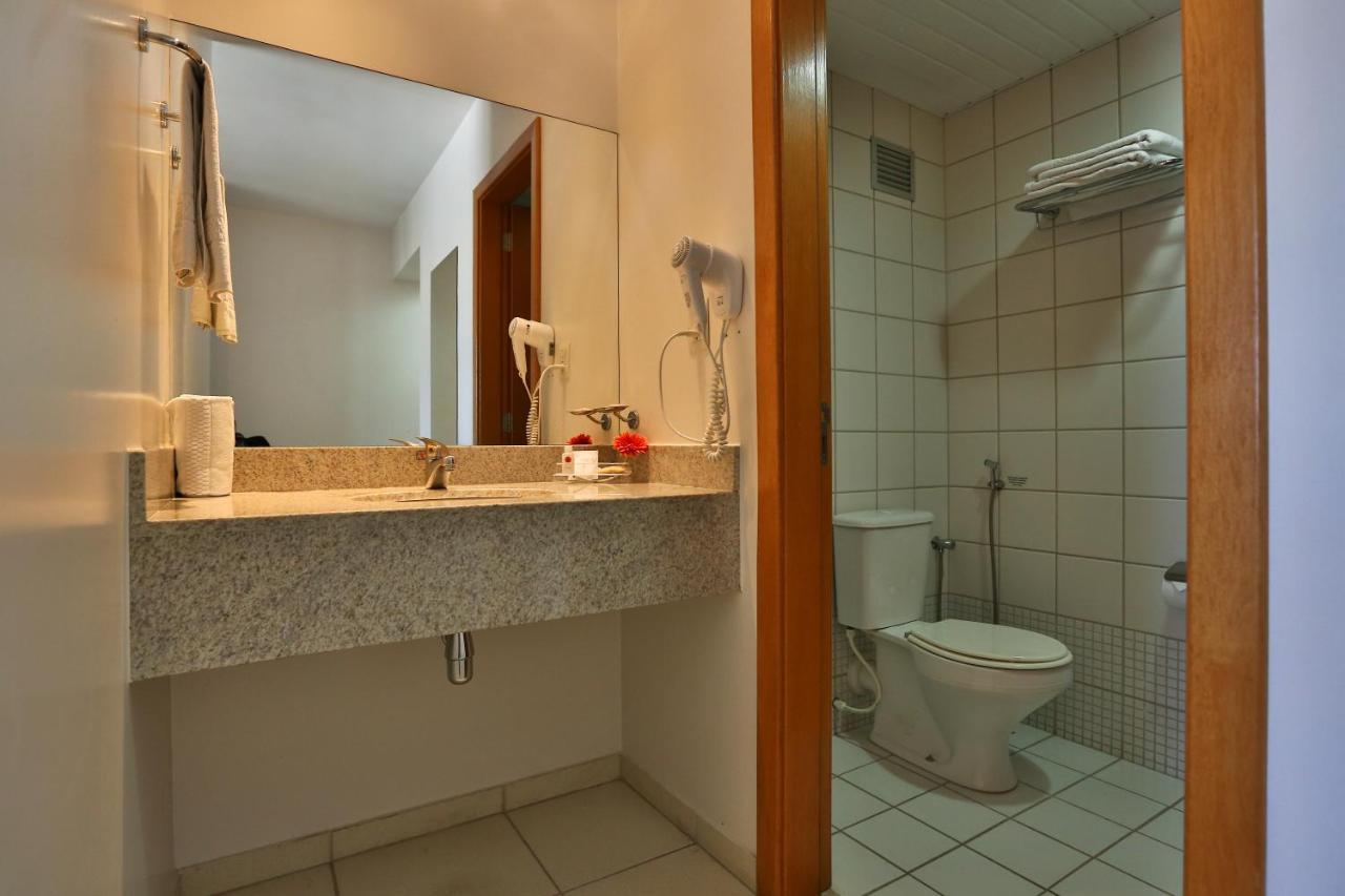 Comfort Hotel Goiânia Exterior foto