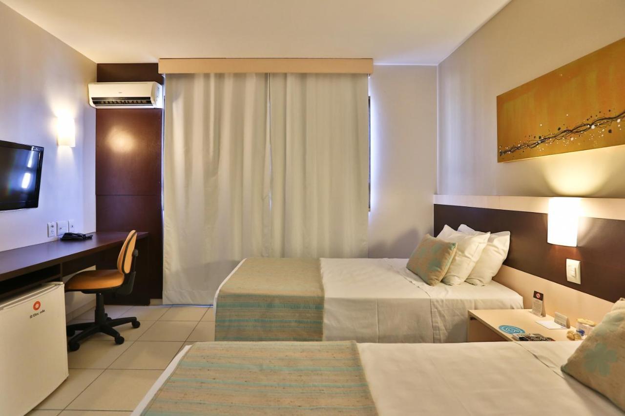 Comfort Hotel Goiânia Exterior foto