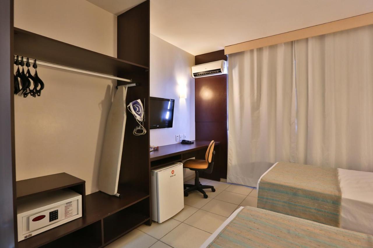 Comfort Hotel Goiânia Exterior foto