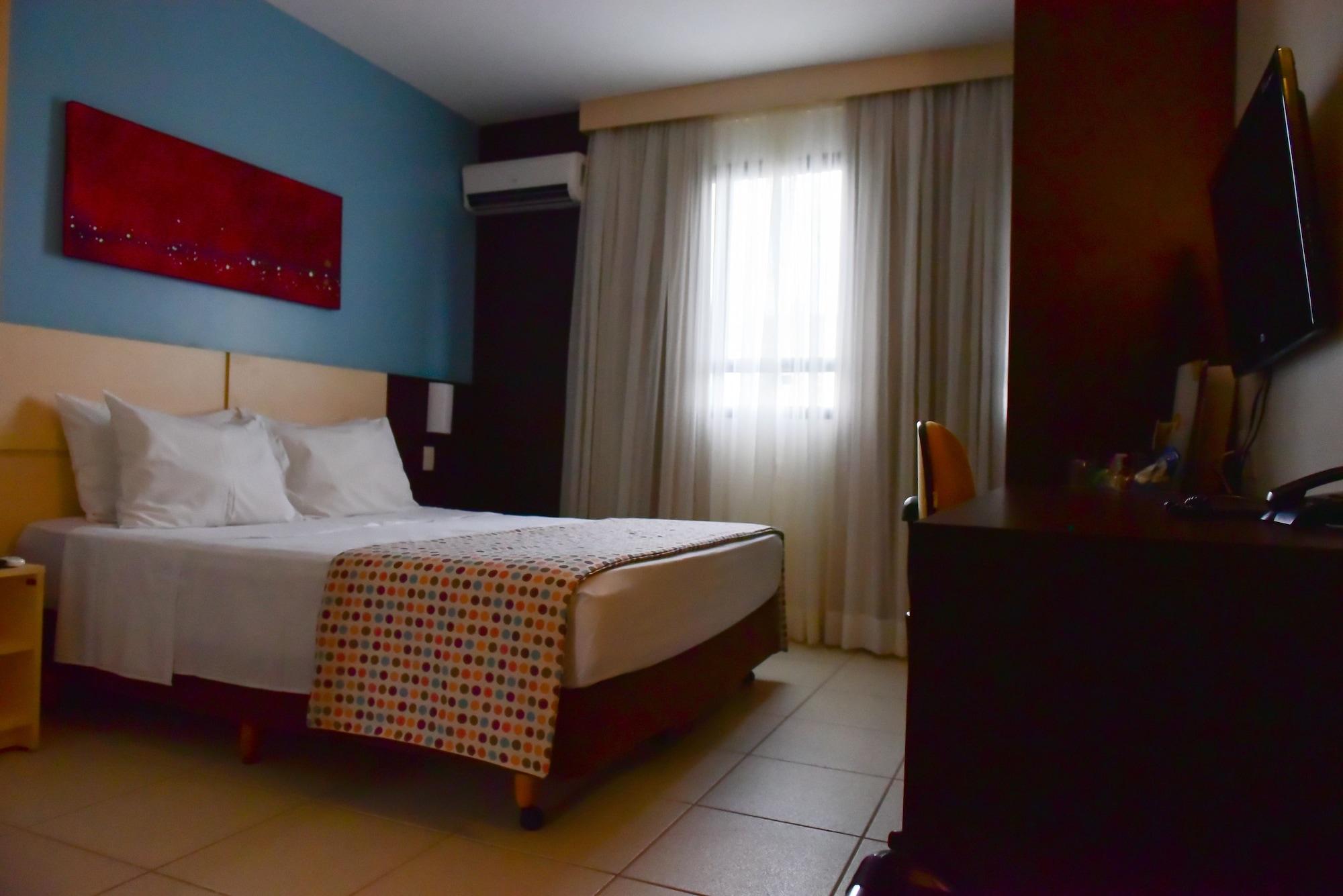 Comfort Hotel Goiânia Exterior foto