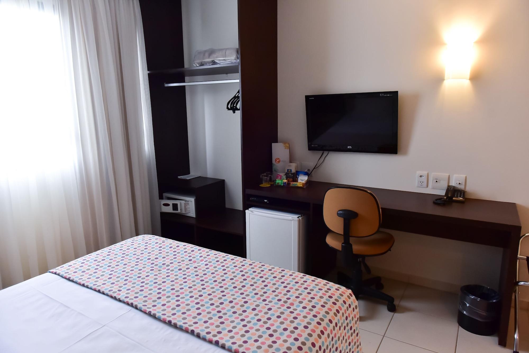 Comfort Hotel Goiânia Exterior foto