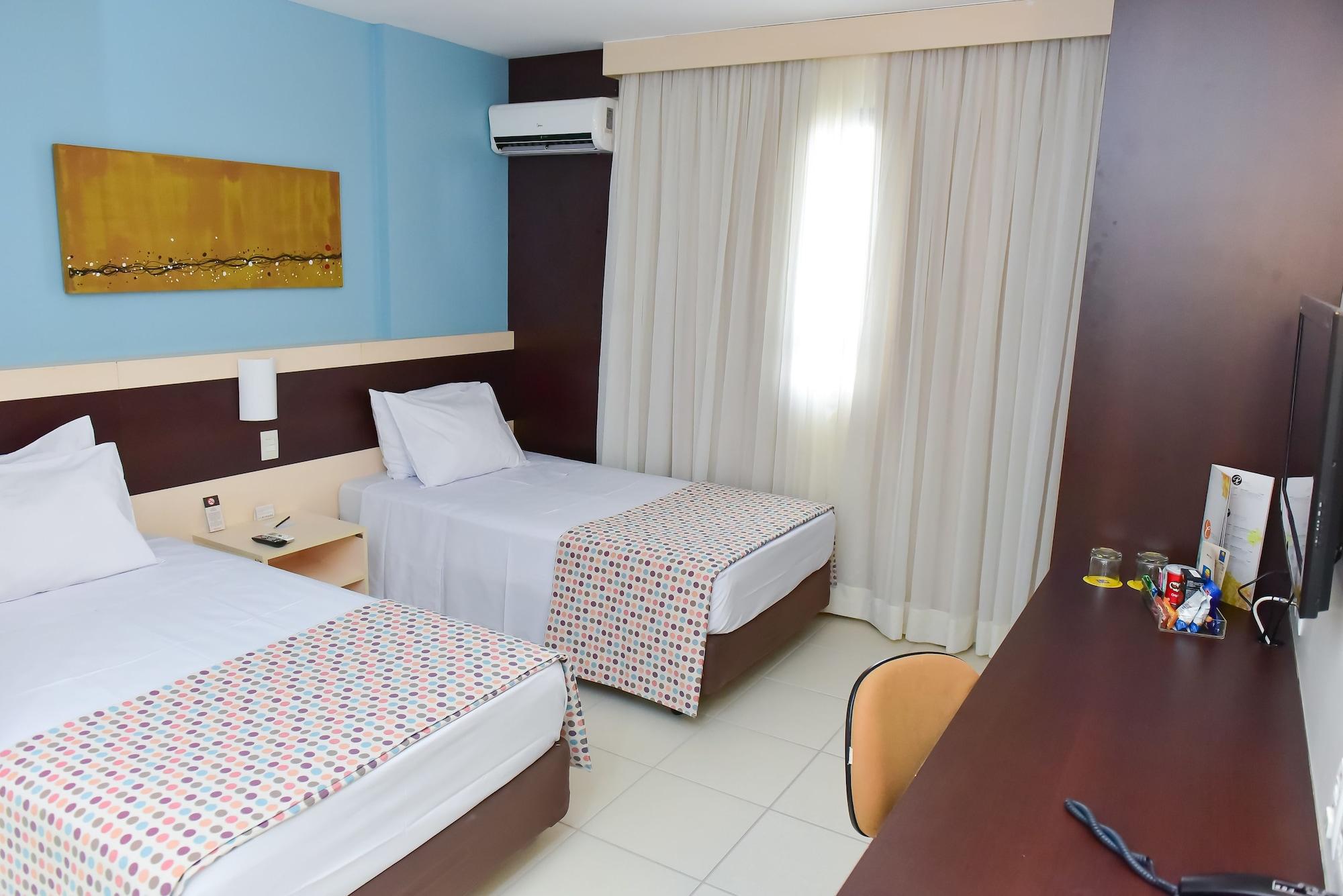 Comfort Hotel Goiânia Exterior foto
