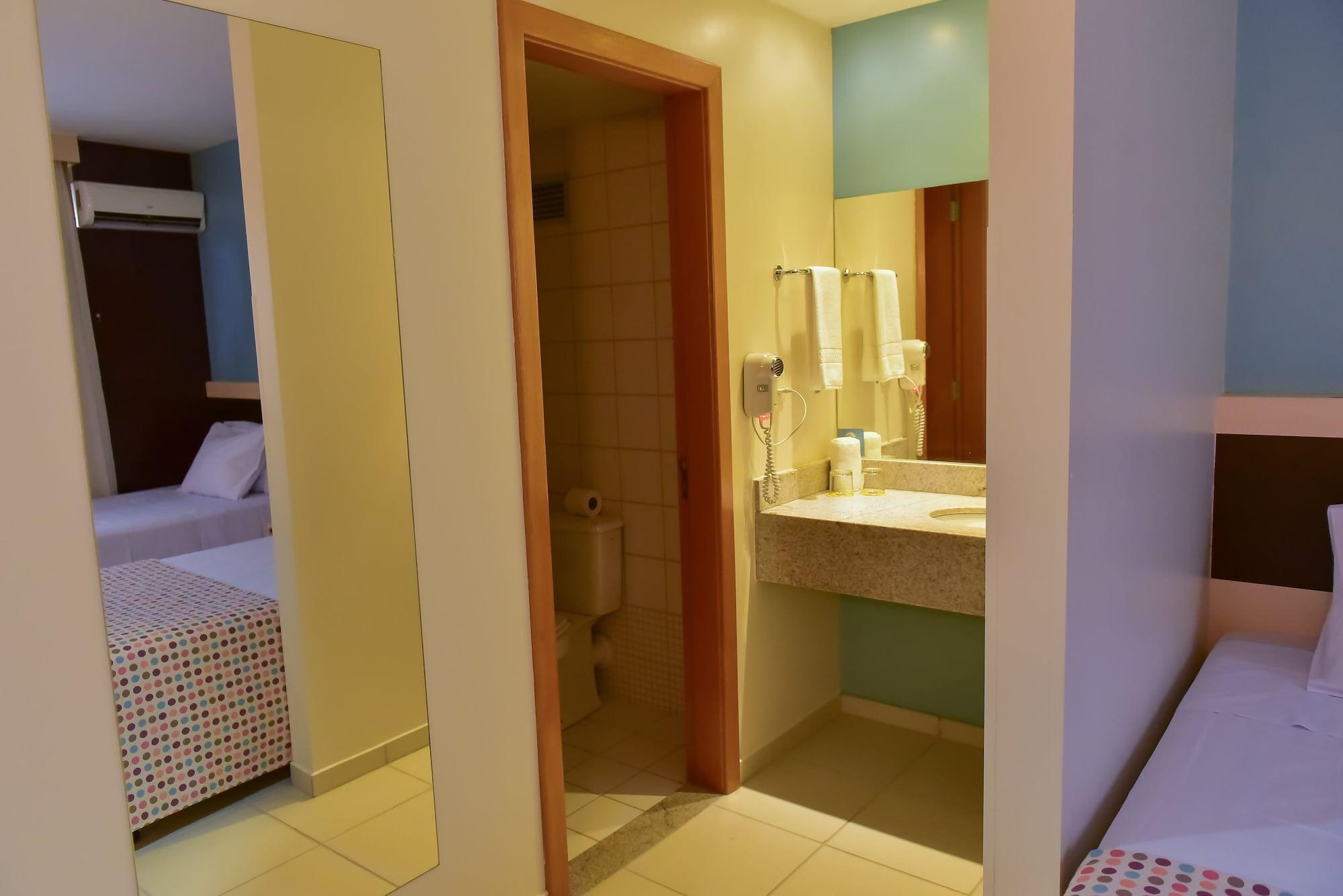 Comfort Hotel Goiânia Exterior foto